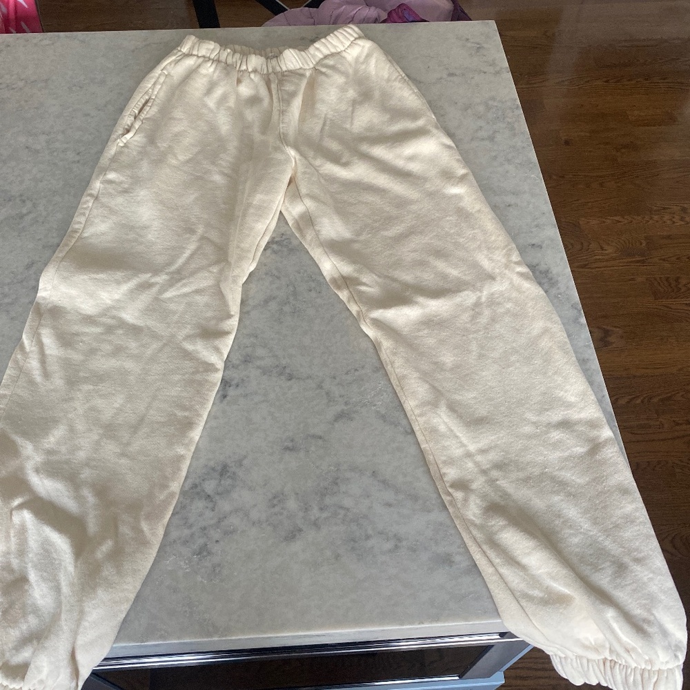 Brandi Melville sweatpants